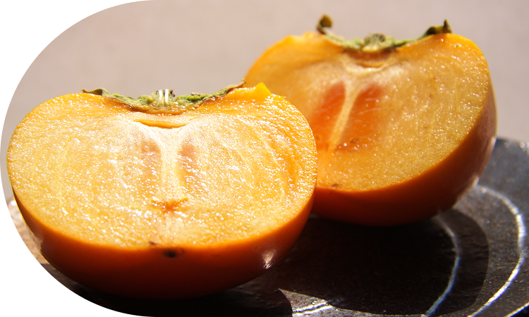 世にも珍しい ”八珍柿”は<br>種無しで食べやすい!